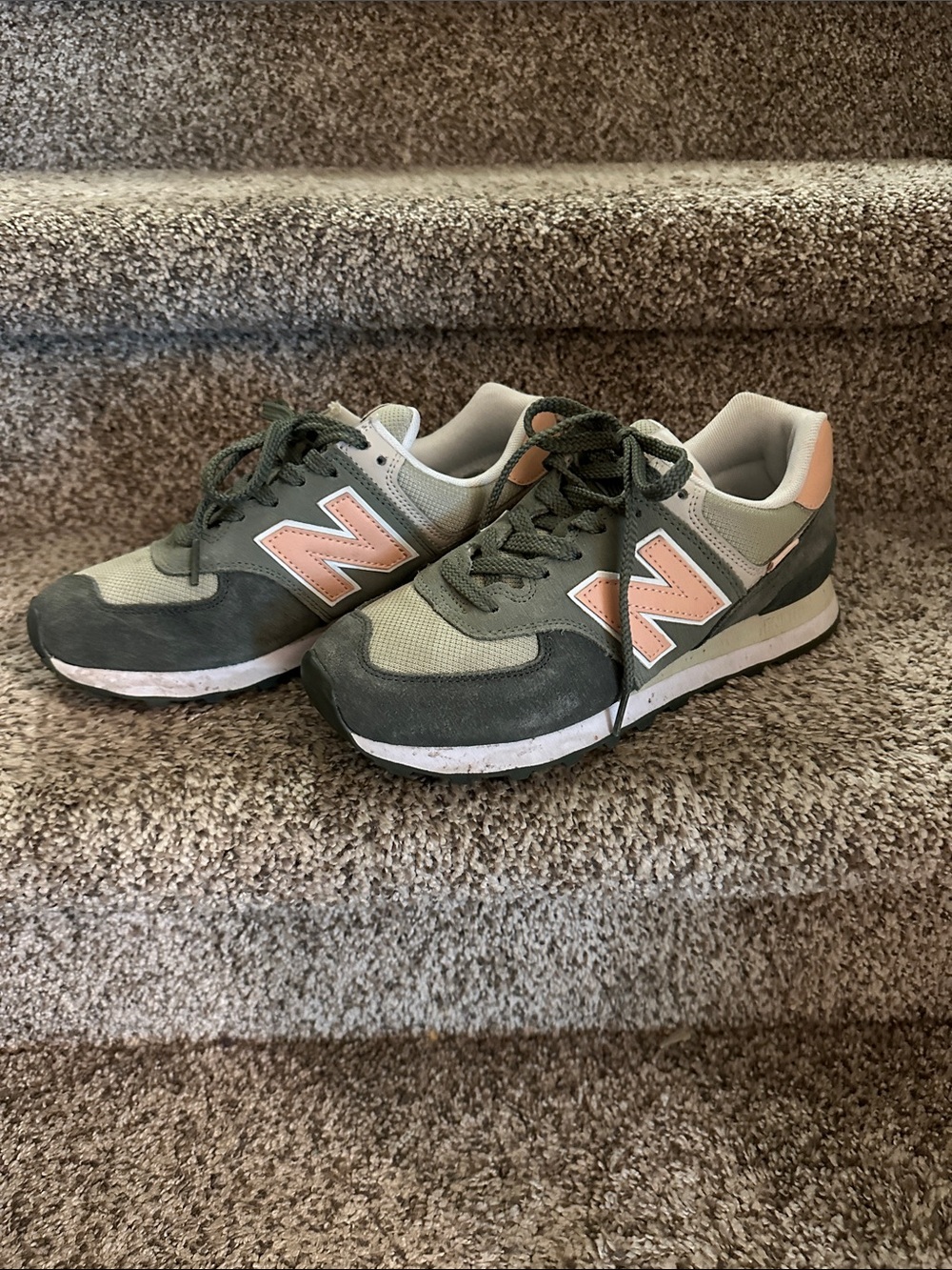 New Balance Women's Sneaker in Olive Green and Blush - Picture 3 of 11